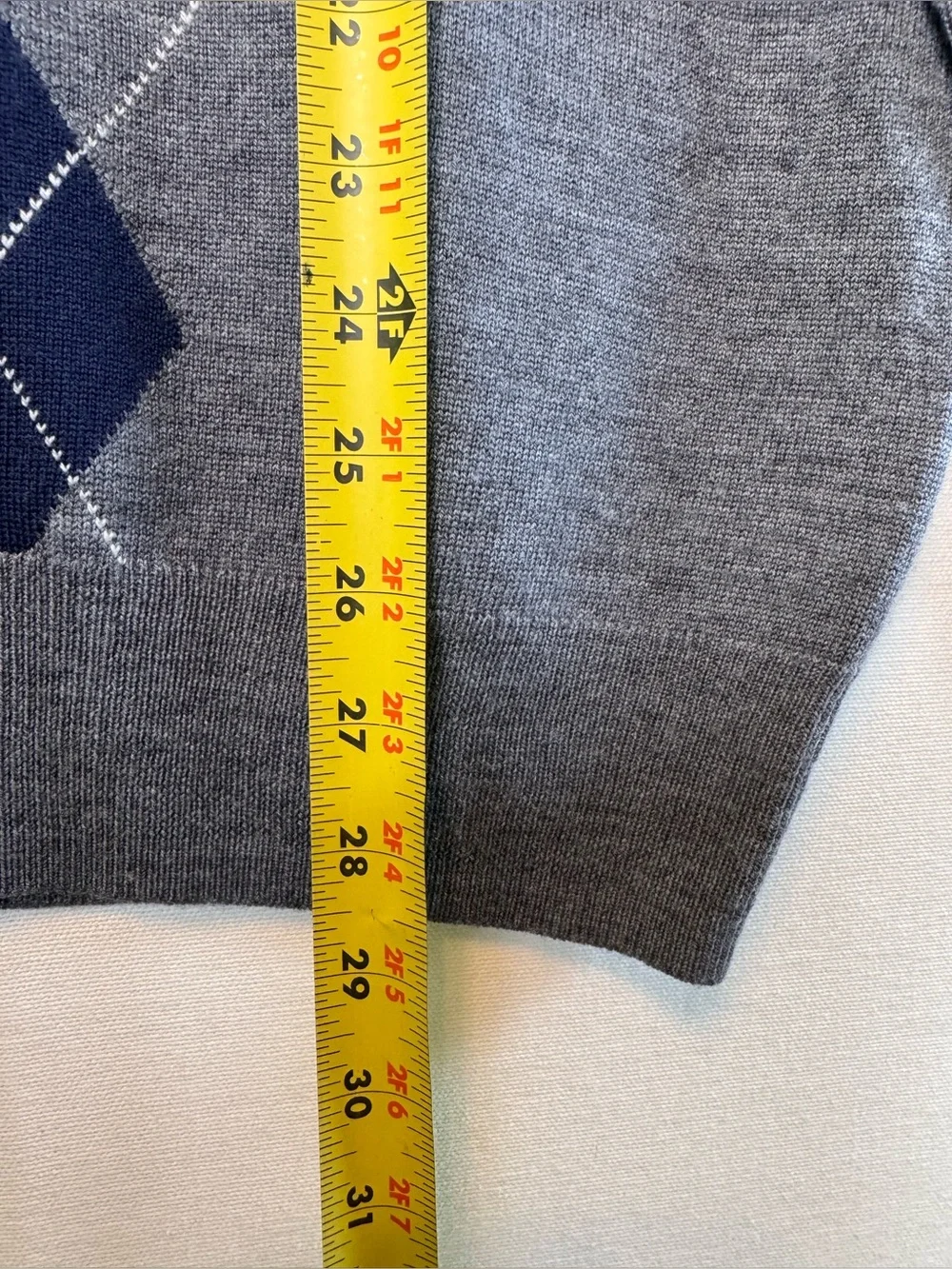Jos. A Bank Traveler Men's Size XL Merino Wool Gray V-Neck Argyle Sweater Preppy